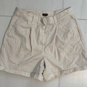 J Crew twill cape short size 6 in off white